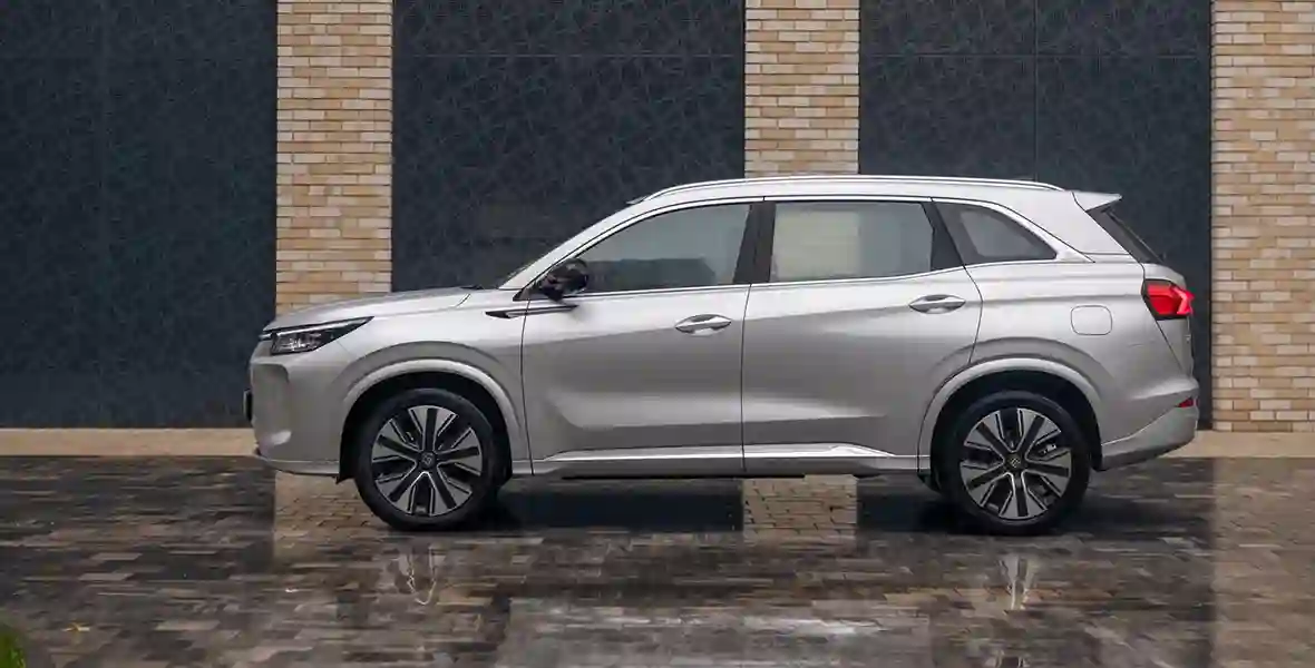 Новость EVOLUTE (Подробный тест EVOLUTE i‑SPACE: все плюсы и минусы доступного гибрида российской сборки)